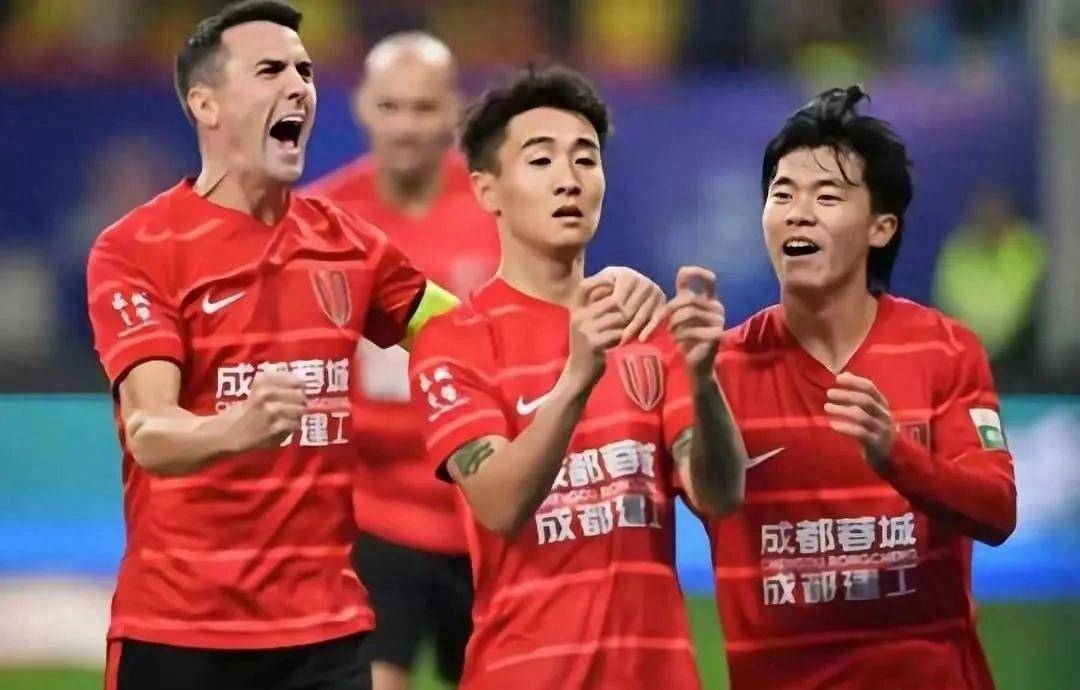 AYX Sports成都蓉城发布备战花絮，今晚门线救险，法国杯任务艰巨，更衣室氛围转暖的简单介绍